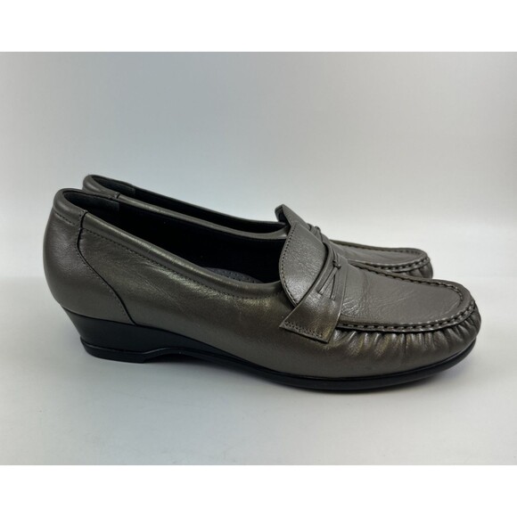SAS Easier Slip On Loafer Pewter Leather Silver Metallic Wedge Womens Size 8.5 M - Picture 2 of 13